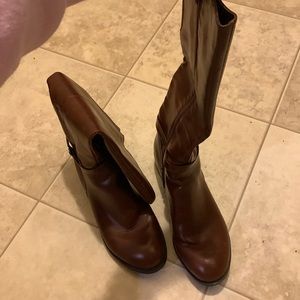womens size 8 brown boots , brand life stride , never worn , no box